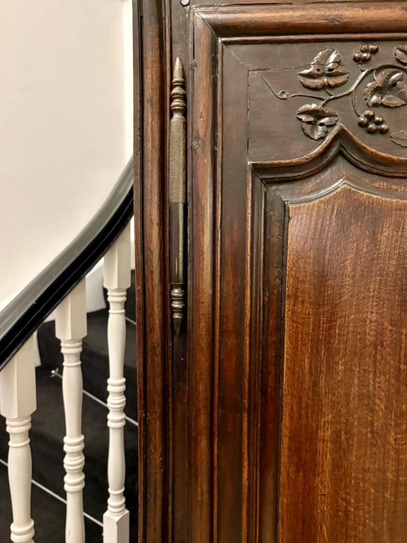 Magnificent Quality Late 17th Century Antique French Provincial Oak Armoire